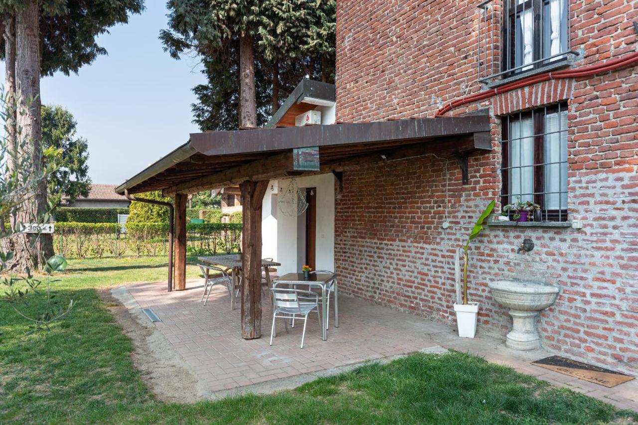 Cascina Cattabreghetta Bed & Breakfast Pombia Exterior photo