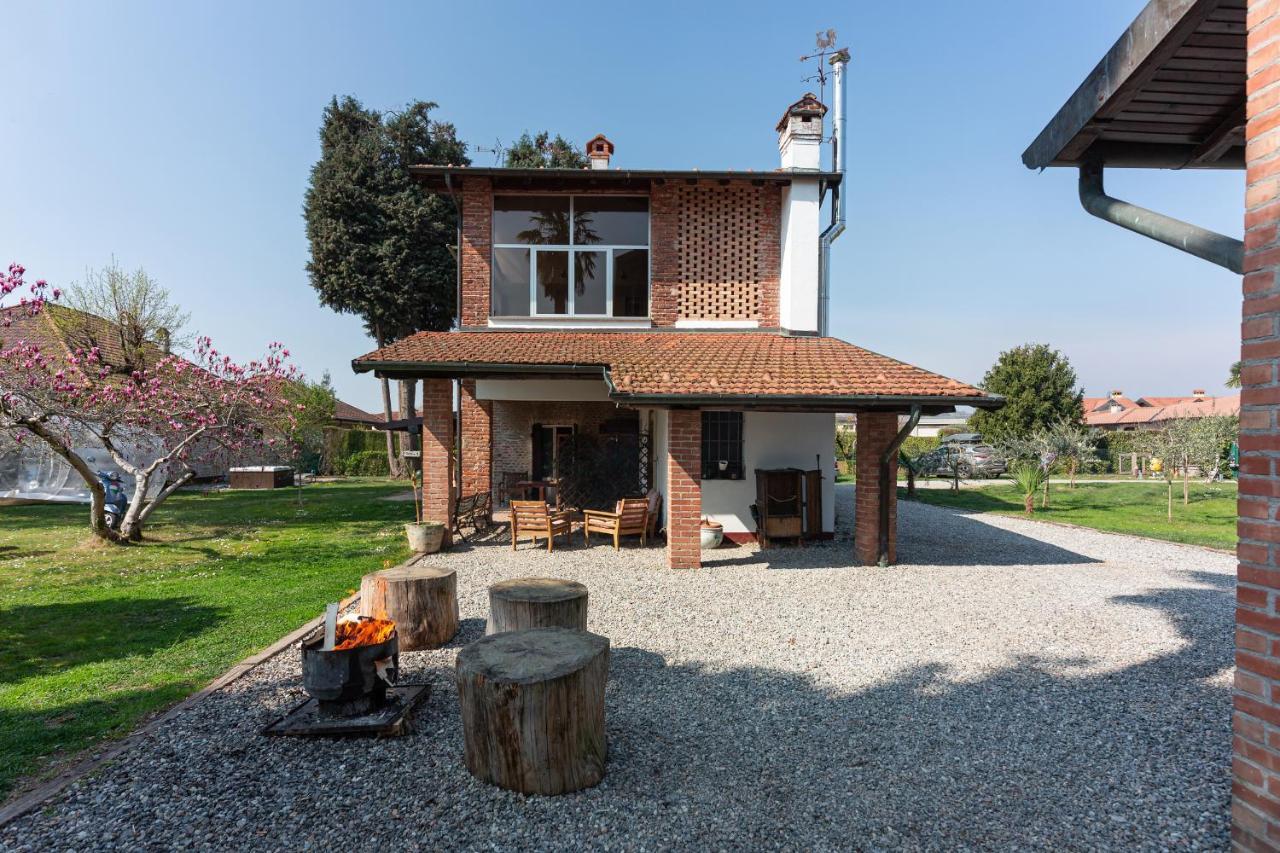 Cascina Cattabreghetta Bed & Breakfast Pombia Exterior photo