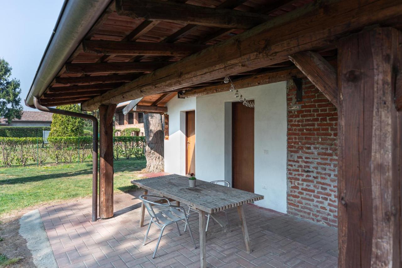 Cascina Cattabreghetta Bed & Breakfast Pombia Exterior photo